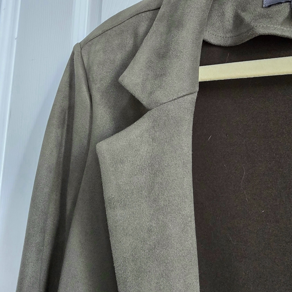 🌷Vegan suede Car Coat in Ivy green - Picture 4 of 13